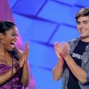 zac-efron-2012-kca-8.jpg