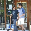 zac-efron-lunch-with-dylan-11.jpg