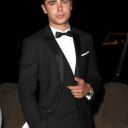 zac-efron-paperboy-after-party-cannes-35.jpg