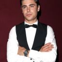 zac-efron-paperboy-after-party-cannes-38.jpg