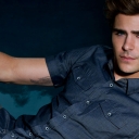 zac-efron-penshoppe-1.jpg