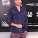 zac-efron-rock-of-ages-los-angeles-premiere-32.jpg