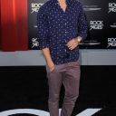 zac-efron-rock-of-ages-los-angeles-premiere-86.jpg