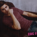 zac-efron-the-lucky-one-promo-17.jpg