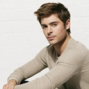 zac-efron-the-lucky-one-promo-5.jpg